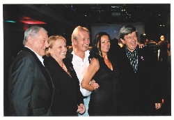 With friends, fotografia 50
